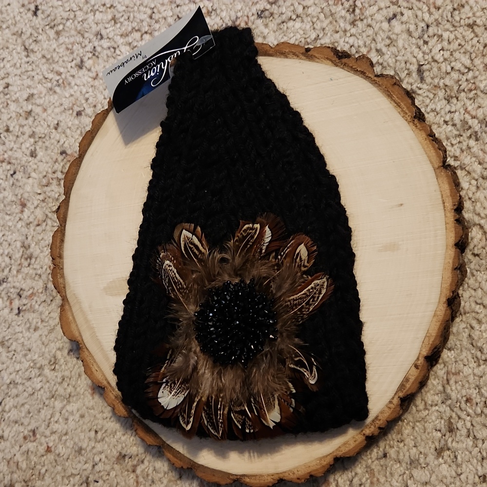 Fashion Accessory by Mirabeau Black Winter Headband with Feather Design NEW